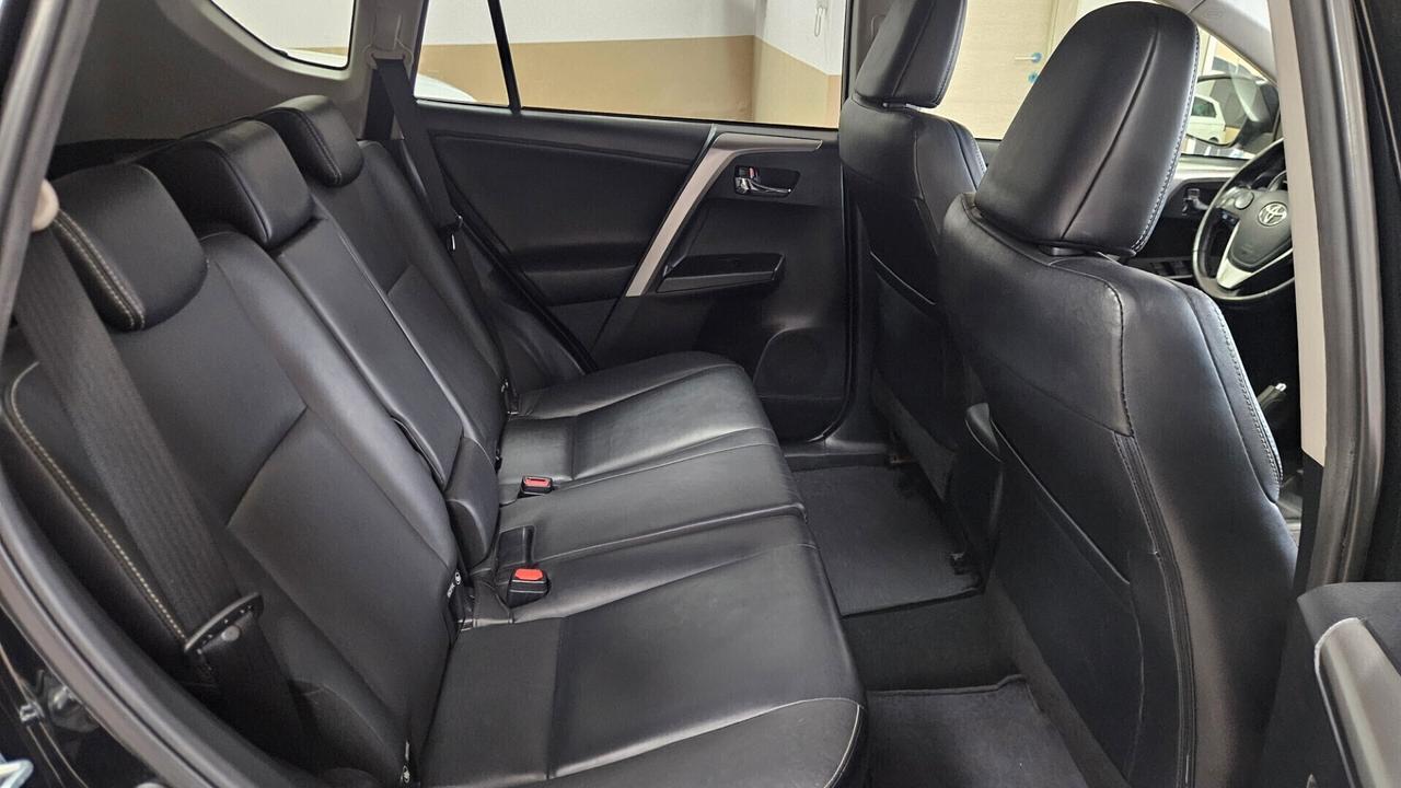 Toyota RAV 4 RAV4 2.0 D-4D 2WD Lounge