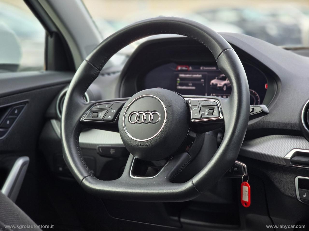 AUDI Q2 30 TDI S line Edition