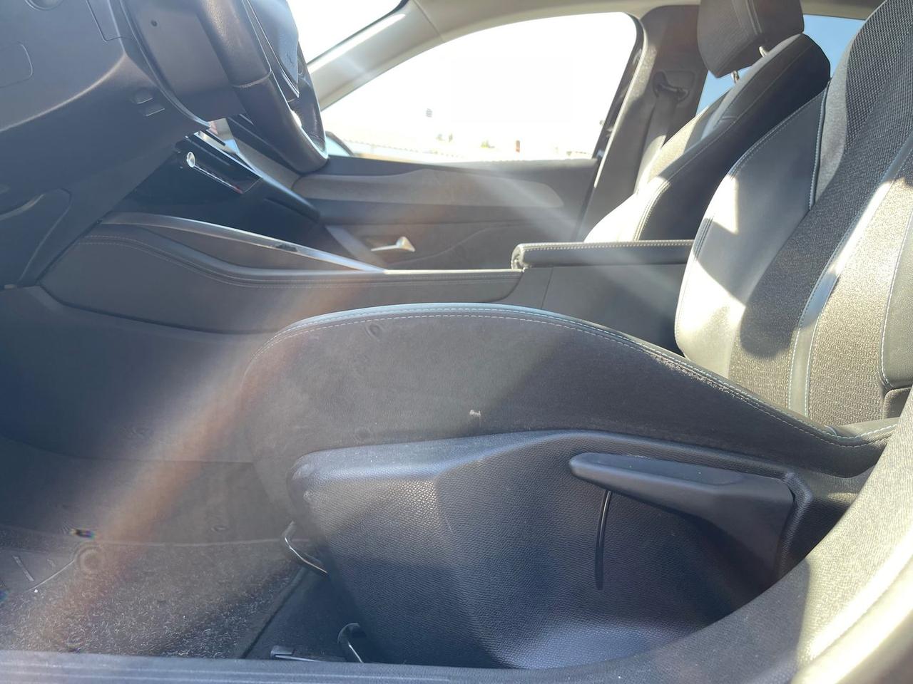 Peugeot 308 1.5 Blue HDI 130 Allure #11278