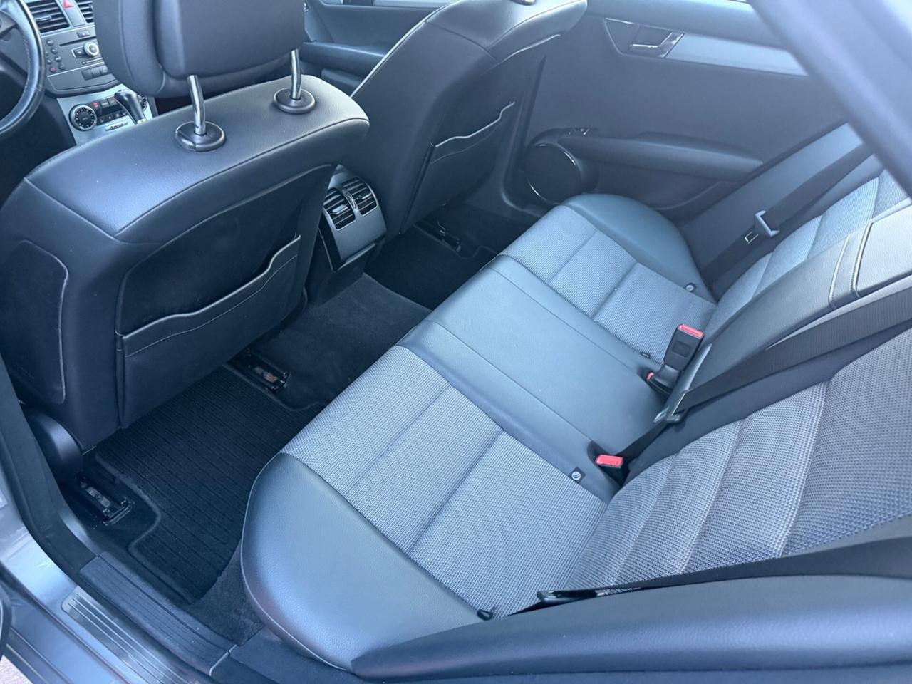 Mercedes-benz C 250 CDI BlueEFFICIENCY Avantgarde