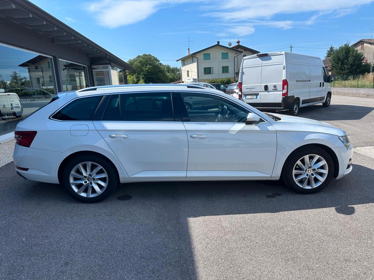 SKODA SUPERB 2.0 TDI EVO 150 CV SCR DSG WAGON EXECUTIVE
