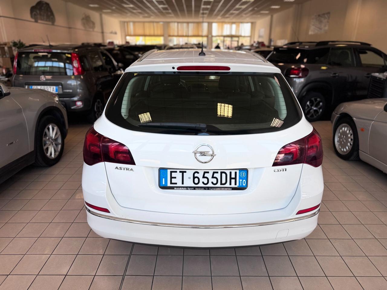 Opel Astra 1.7 CDTI 110CV Sports Tourer Cosmo Fleet