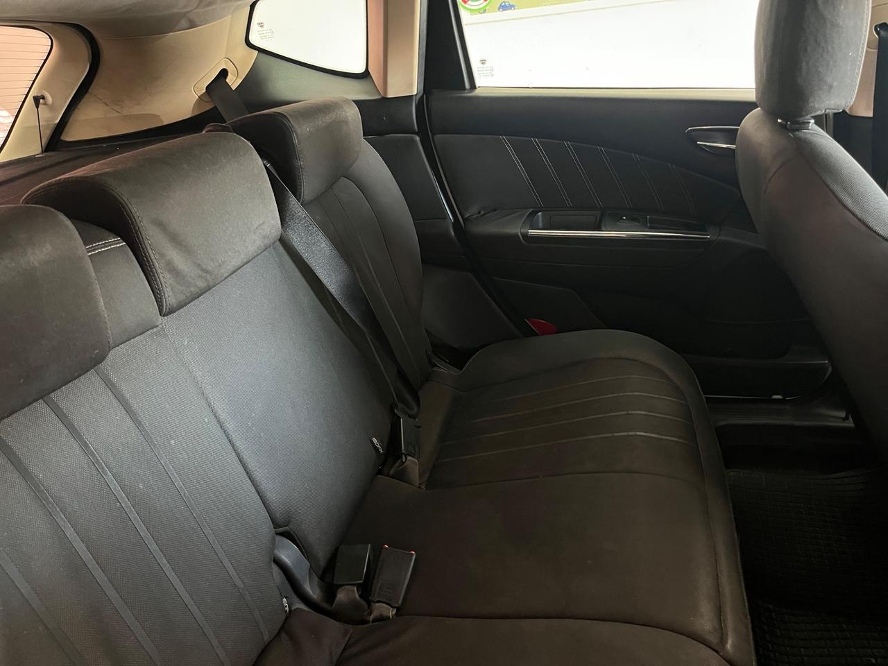 Lancia Delta 1.6 MJT DPF Platino
