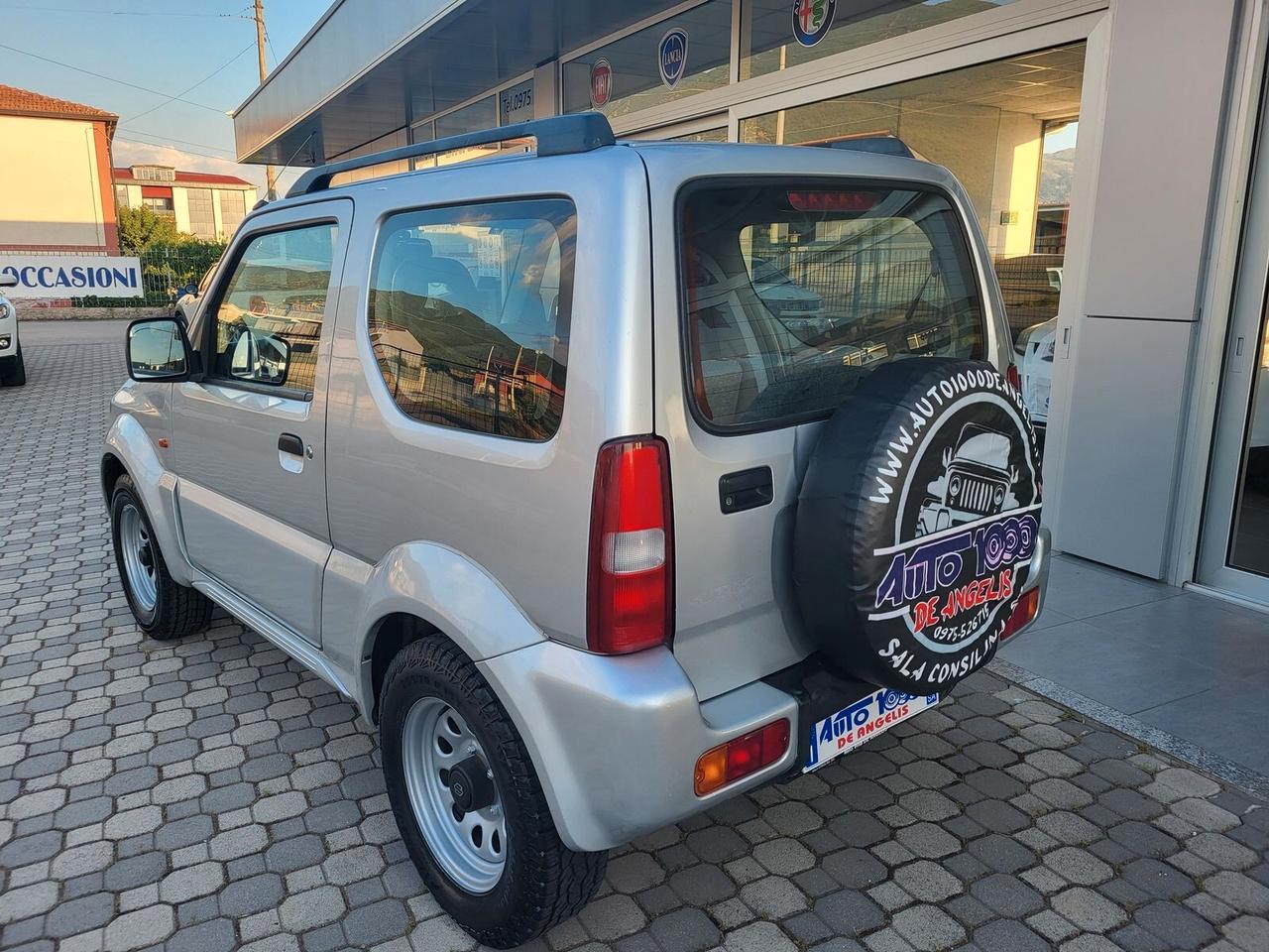 Suzuki Jimny 1.3 i 16V 4X4 RIDOTTE * DISTRIBUZIONE A CATENA *