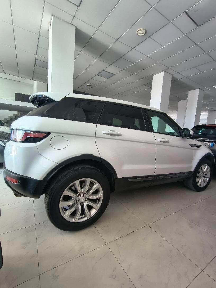 Land Rover Range Evoque 2.0 TD4 150 CV 5p. Pure
