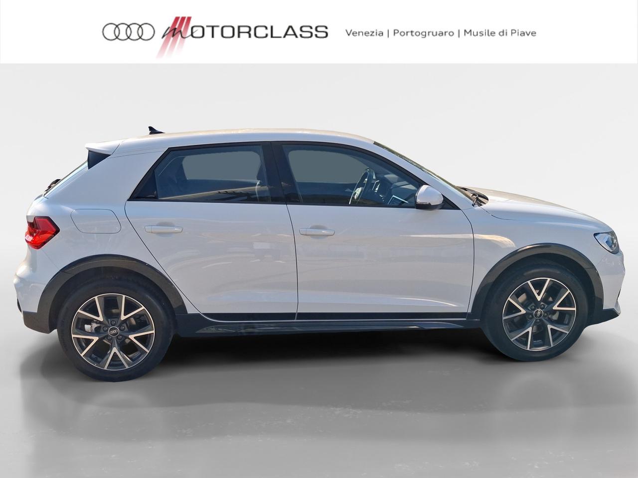 Audi A1 citycarver 30 1.0 tfsi 110cv admired s tronic