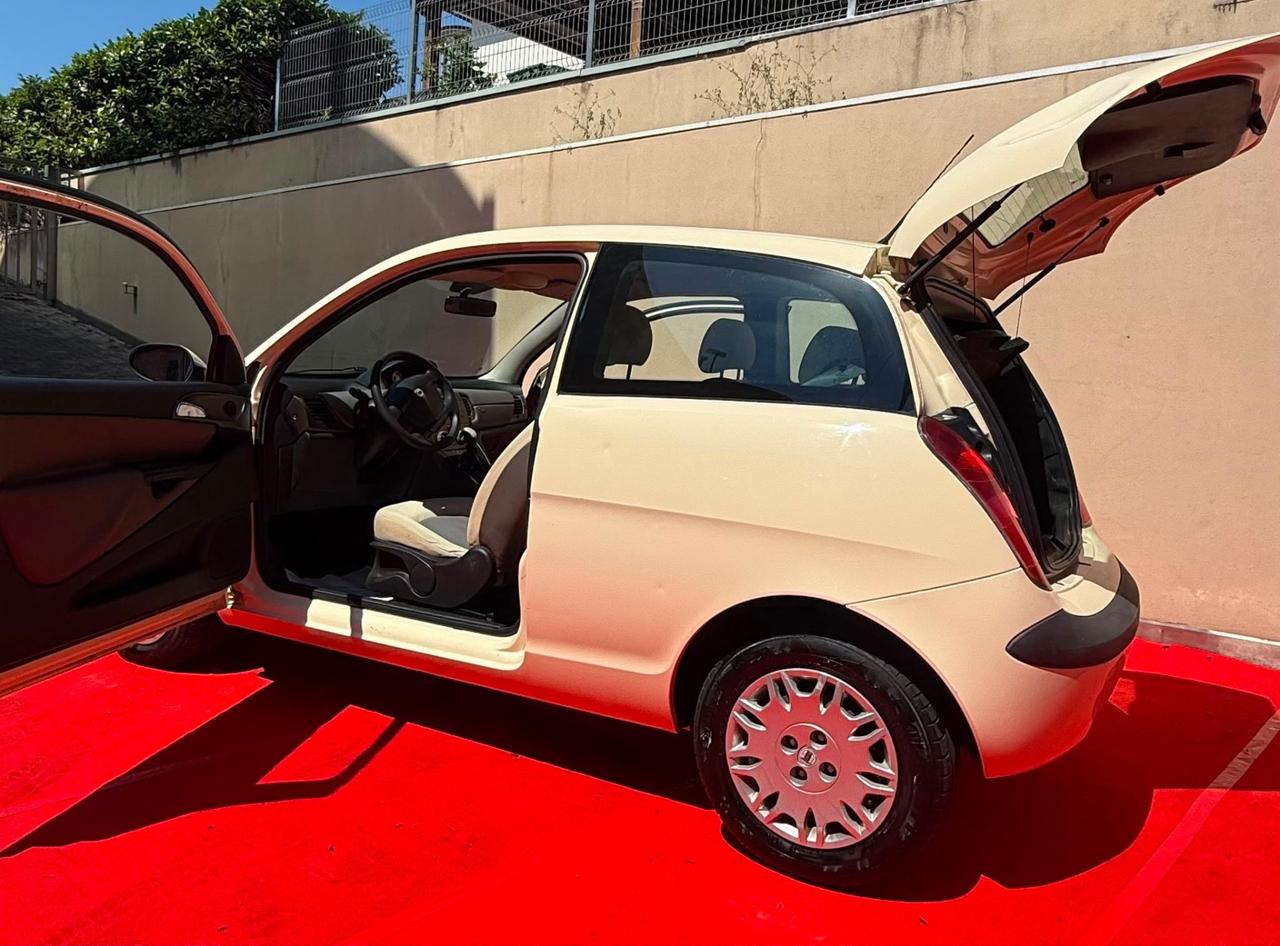 Lancia Ypsilon 1.2