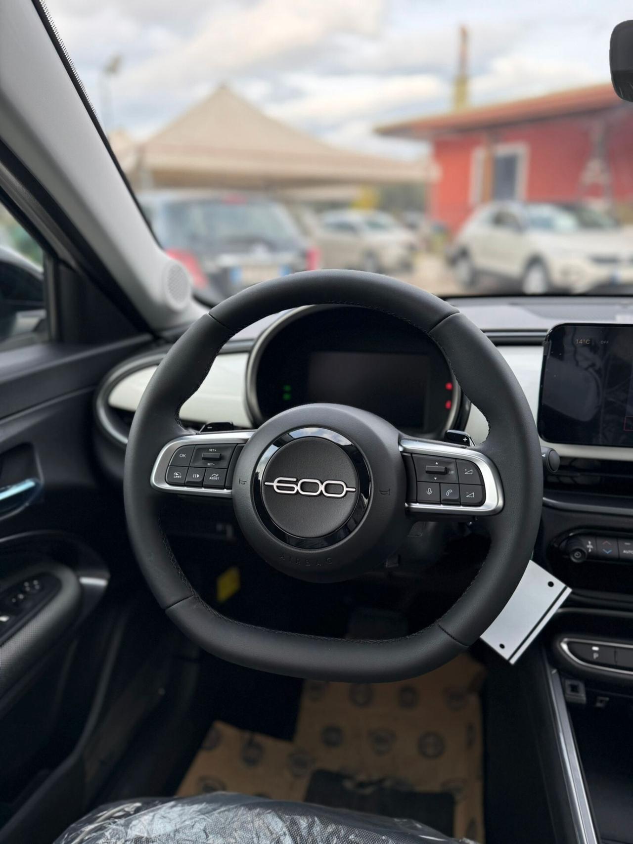 Fiat 600 Hybrid 145 CV CAMBIO AUTOMATICO "ICON"