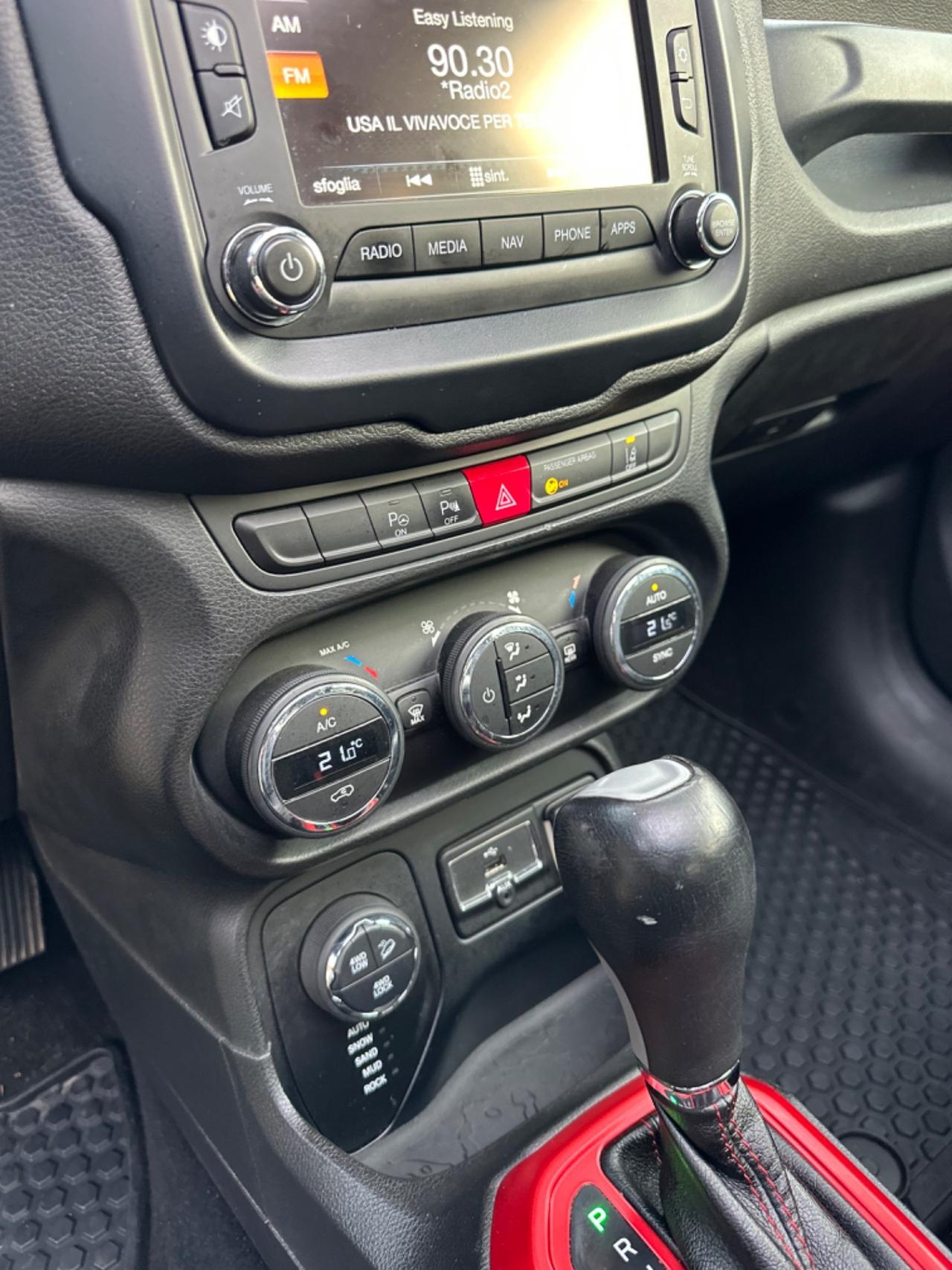 Jeep RENEGADE 2.0 170CV 4WD TRAILHAWK TETTO BEATS