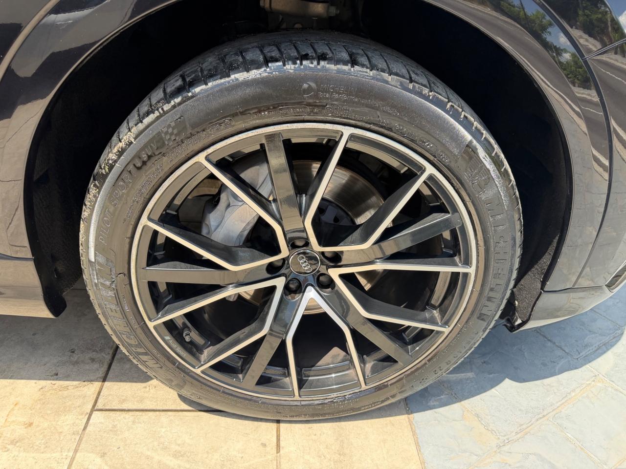 Audi Q8 50 TDI 286 CV quattro tiptronic Sport