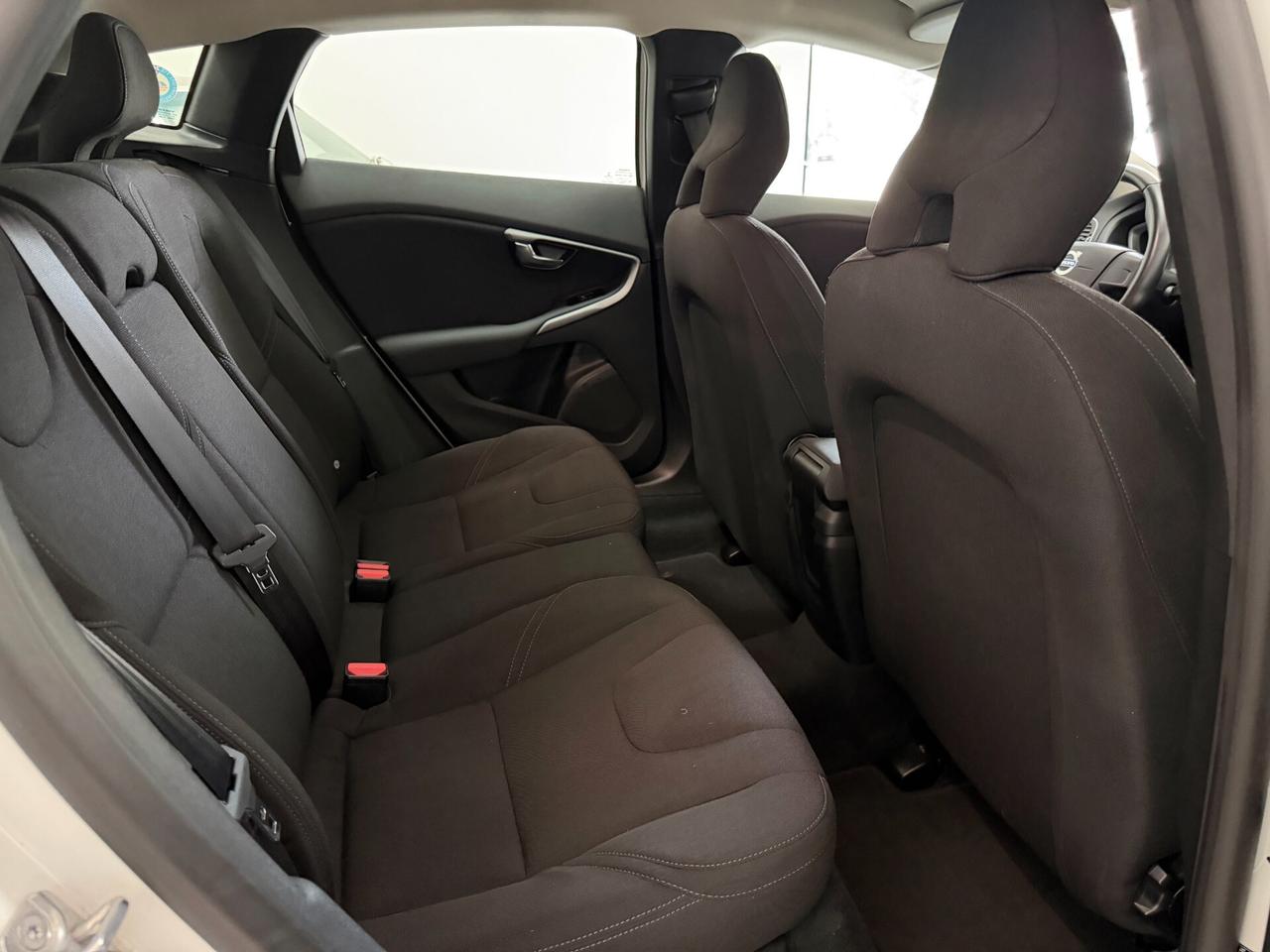 Volvo V40 D2 2016 BERLINA EURO6 OK NEOPATENTATI