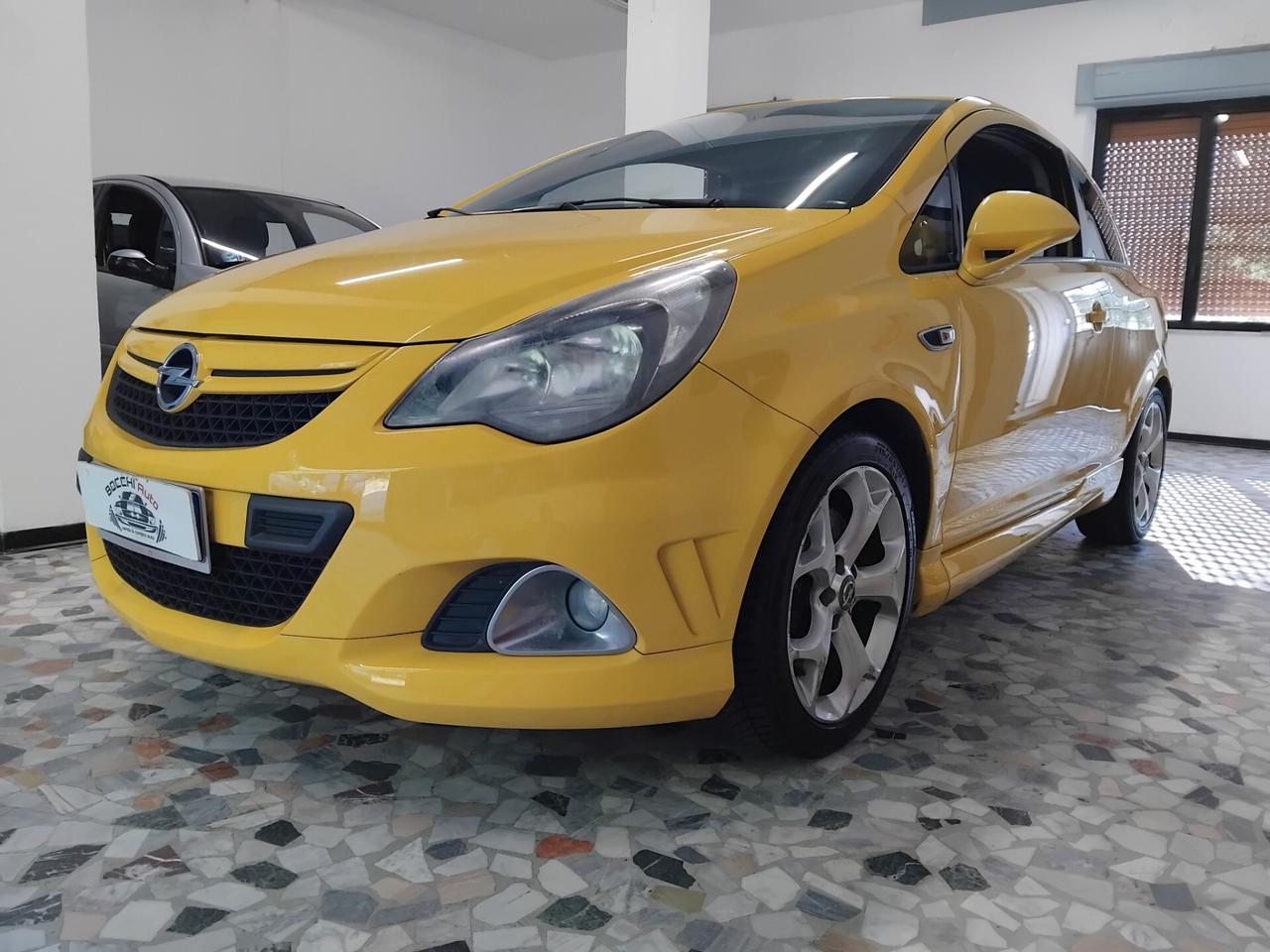 Opel Corsa 1.6 T 192CV 3 porte OPC