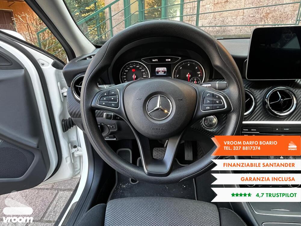 MERCEDES GLA (X156) GLA 200 d Automati...