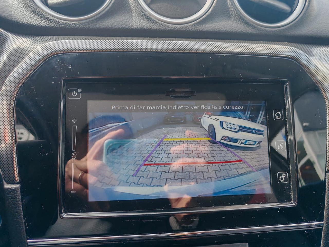 Suzuki Vitara 1.5 Hybrid A/T Starview