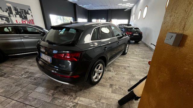 AUDI Q5 40 TDI quattro S tronic Sport- SERVICES AUDI