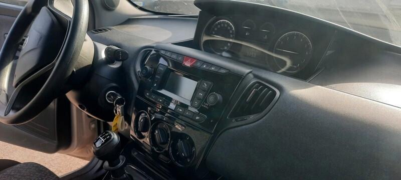 Lancia Ypsilon 1.2 69 CV 5 porte GPL Ecochic Gold