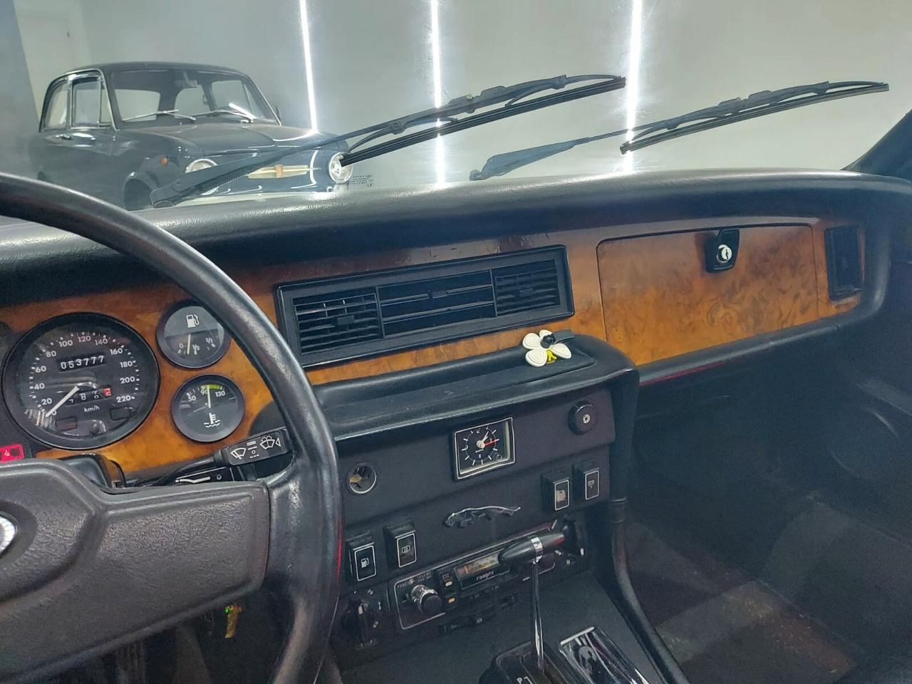 Jaguar XJ6 4.2 SOVEREIGN 1983