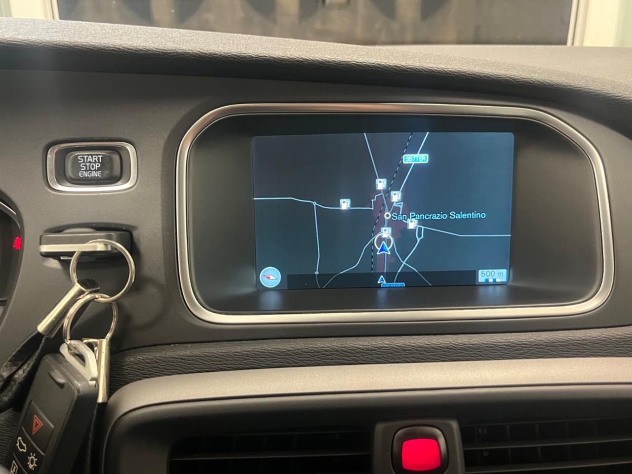 Volvo V40 D2 1.6 Momentum Unipro 2015