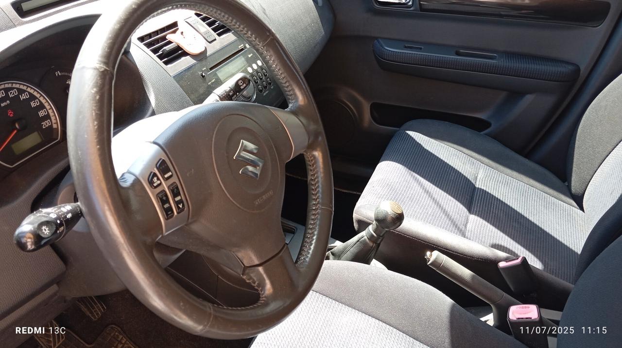 Suzuki Swift 1.3 4x4 5p. GL