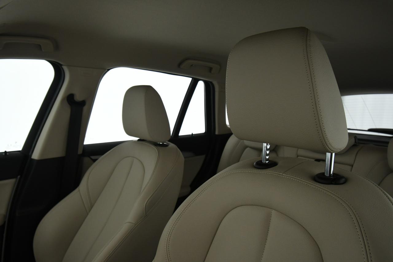 BMW X1 sdrive20d Business Advantage auto PELLE+FULL LED+C19"