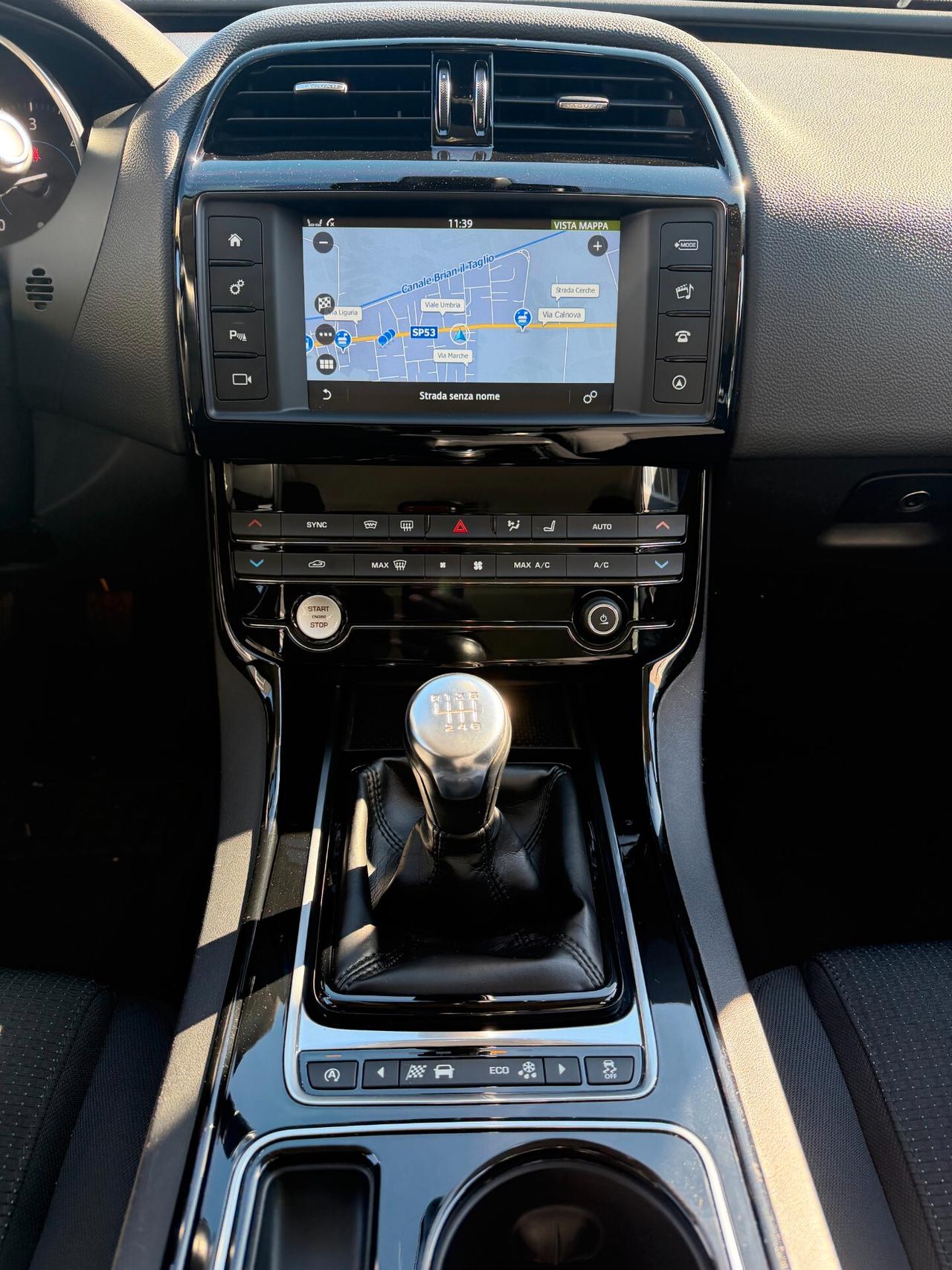 Jaguar XE 2.0 D Turbo Prestige