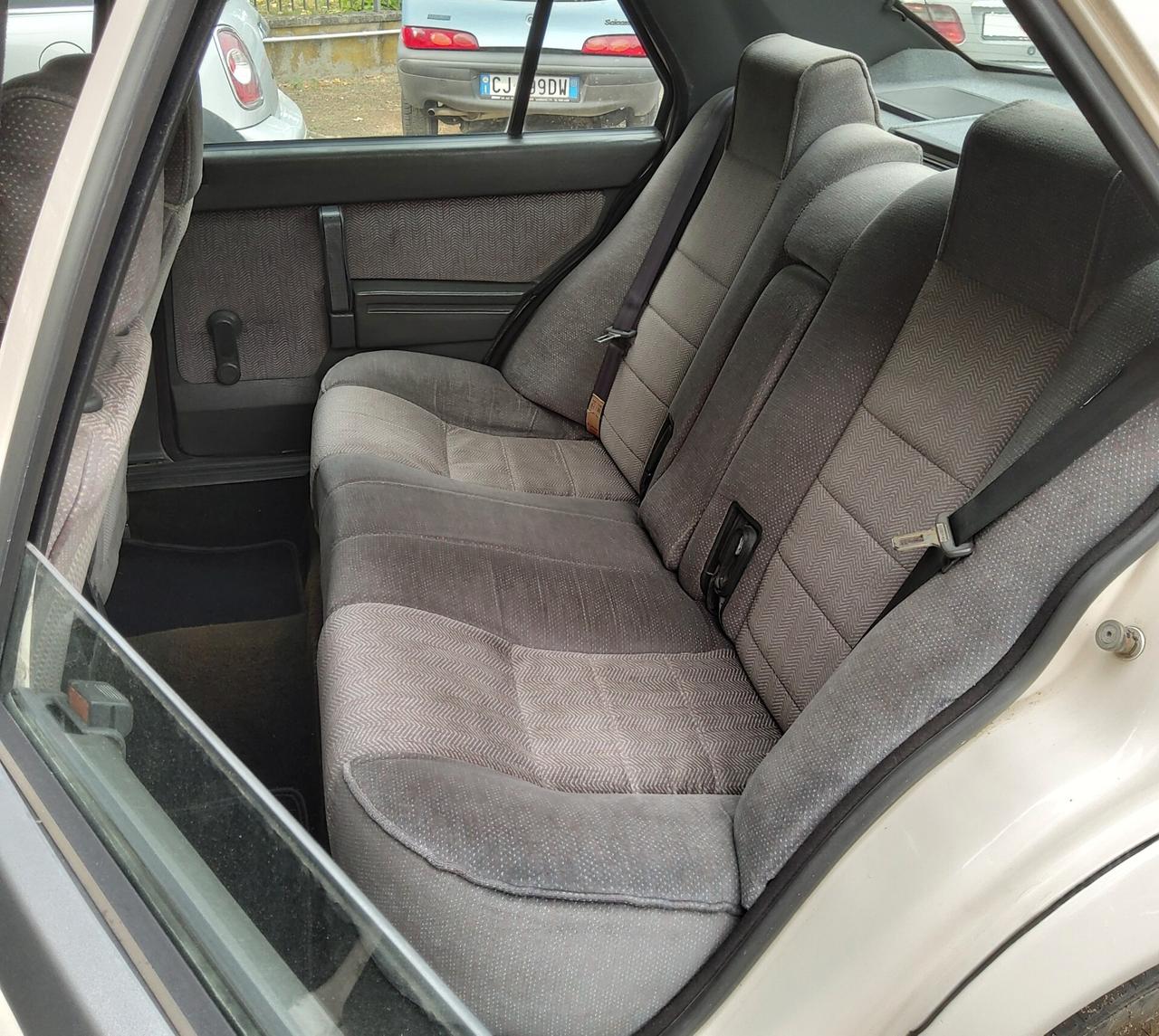 Alfa Romeo 75 2.0i Twin Spark
