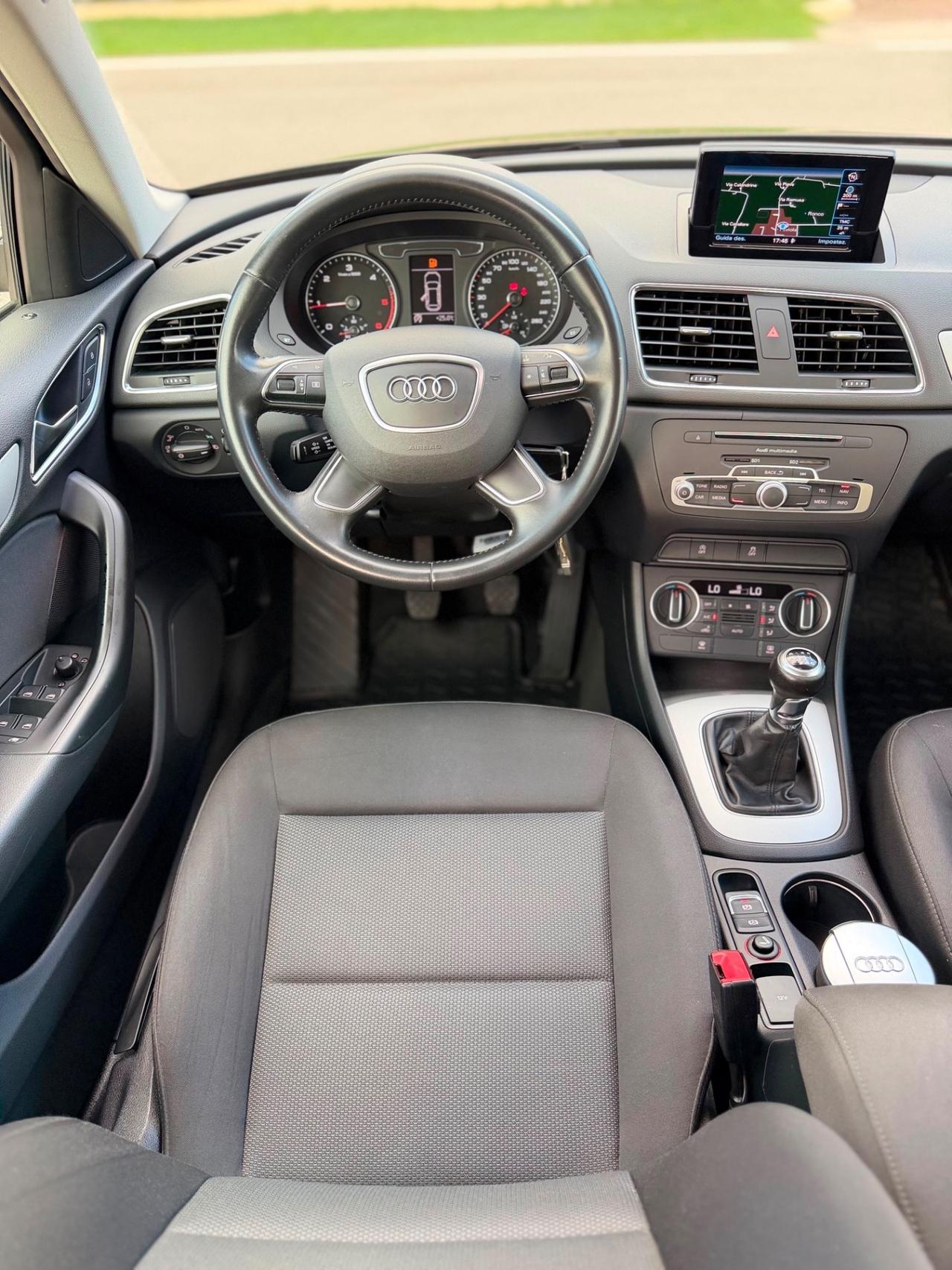 Audi Q3 2.0 TDI 120 CV Business