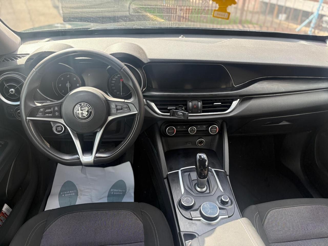 Alfa Romeo Stelvio 2.2 Turbodiesel 180 CV AT8 RWD Executive