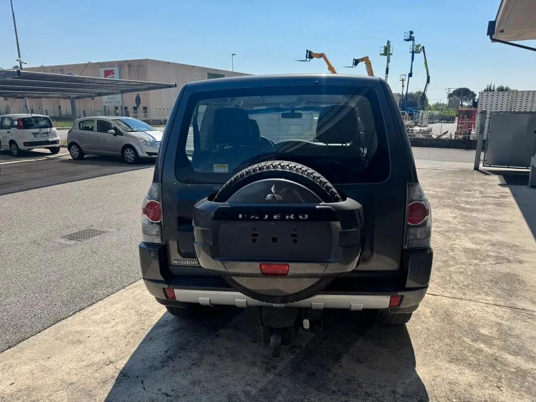 Mitsubishi Pajero 3.2 DI-D 16V 3p. Invite DPF
