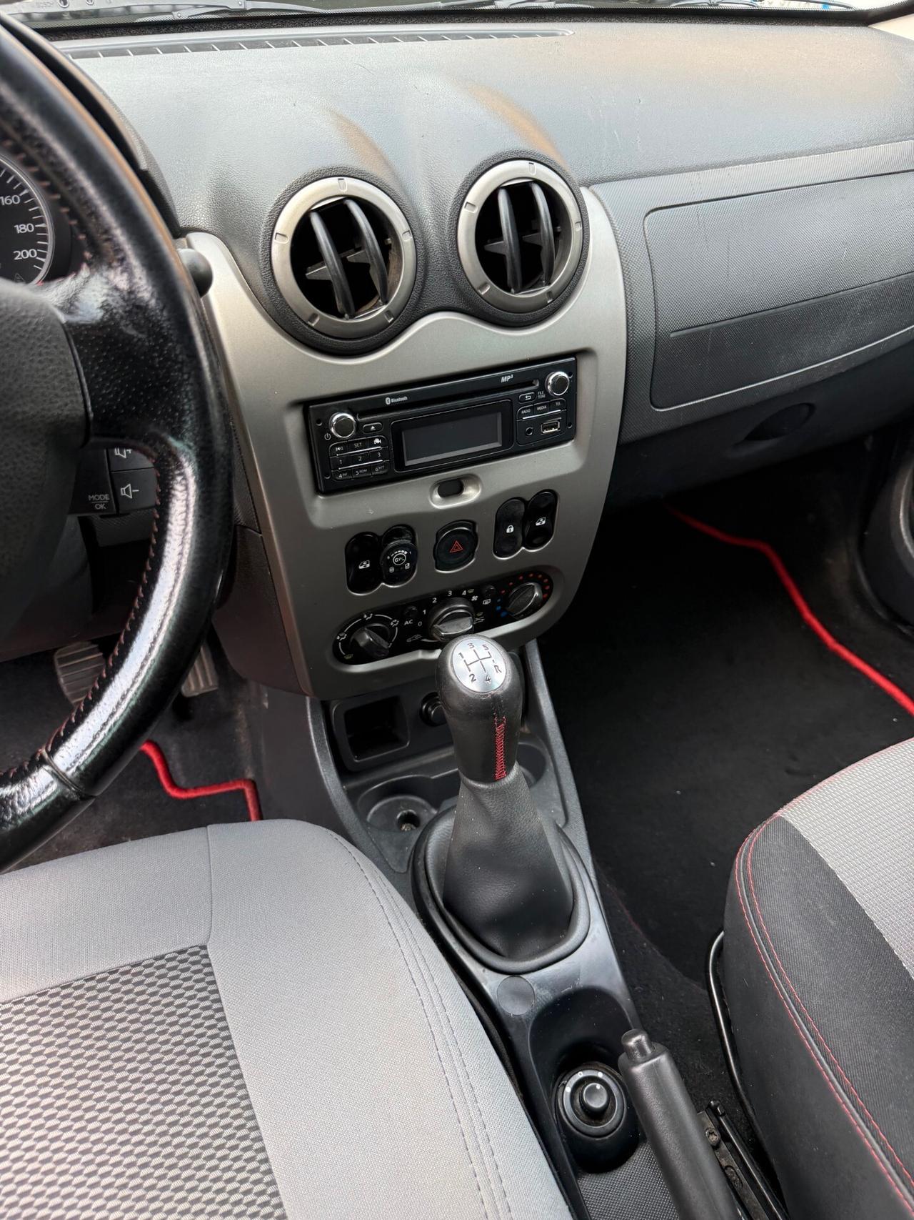 Dacia Duster 1.6 GPL - NEOP. - 12 MESI DI GARANZIA -