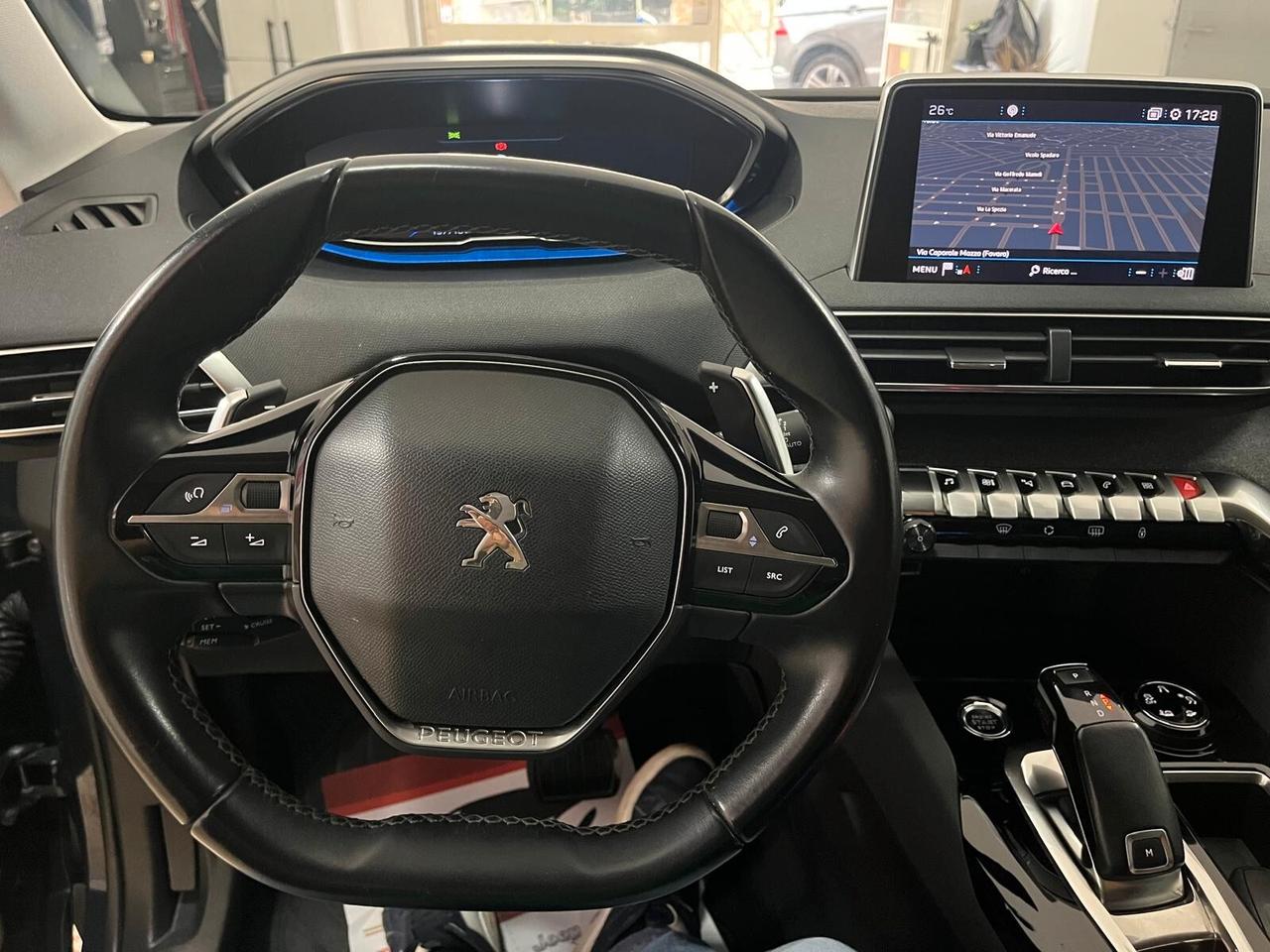 Peugeot 3008 BlueHDi 130 S&S EAT8 Allure