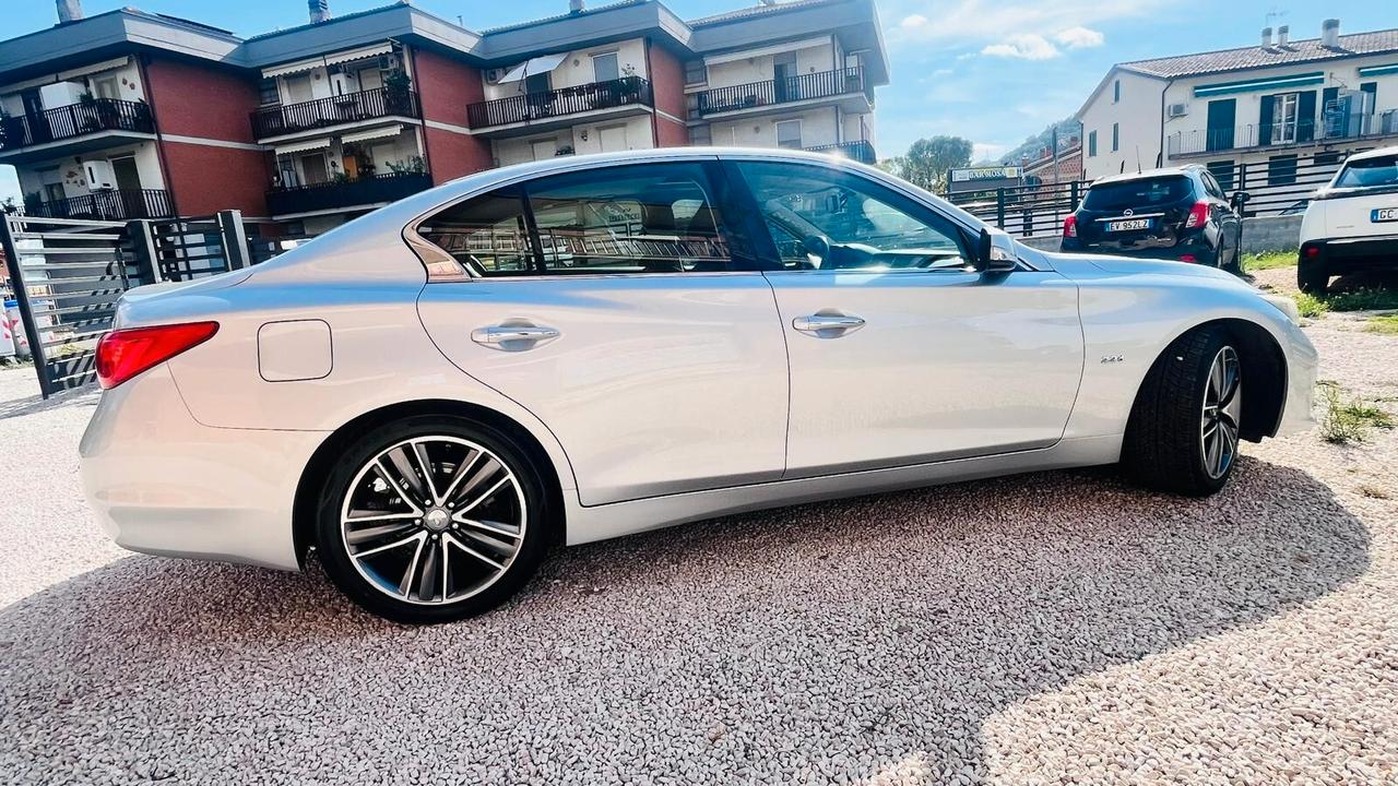Infiniti Q50 2.2 diesel AT Sport
