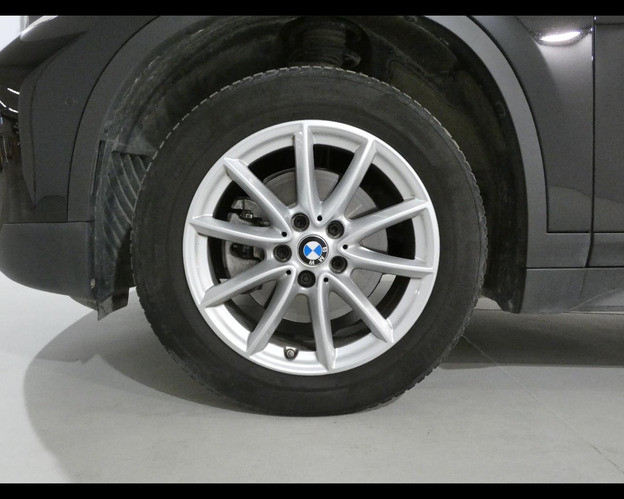 BMW X1 (F48) - X1 sDrive18d Business Advantage