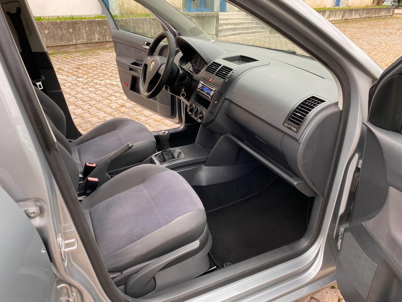 Volkswagen Polo 1.2i Comfortline OK Neopatentati