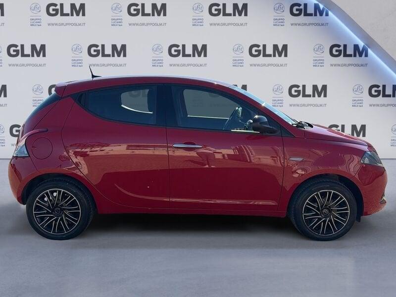 Lancia Ypsilon Ypsilon 1.0 FireFly 5 porte S&S Hybrid Ecochic Silver