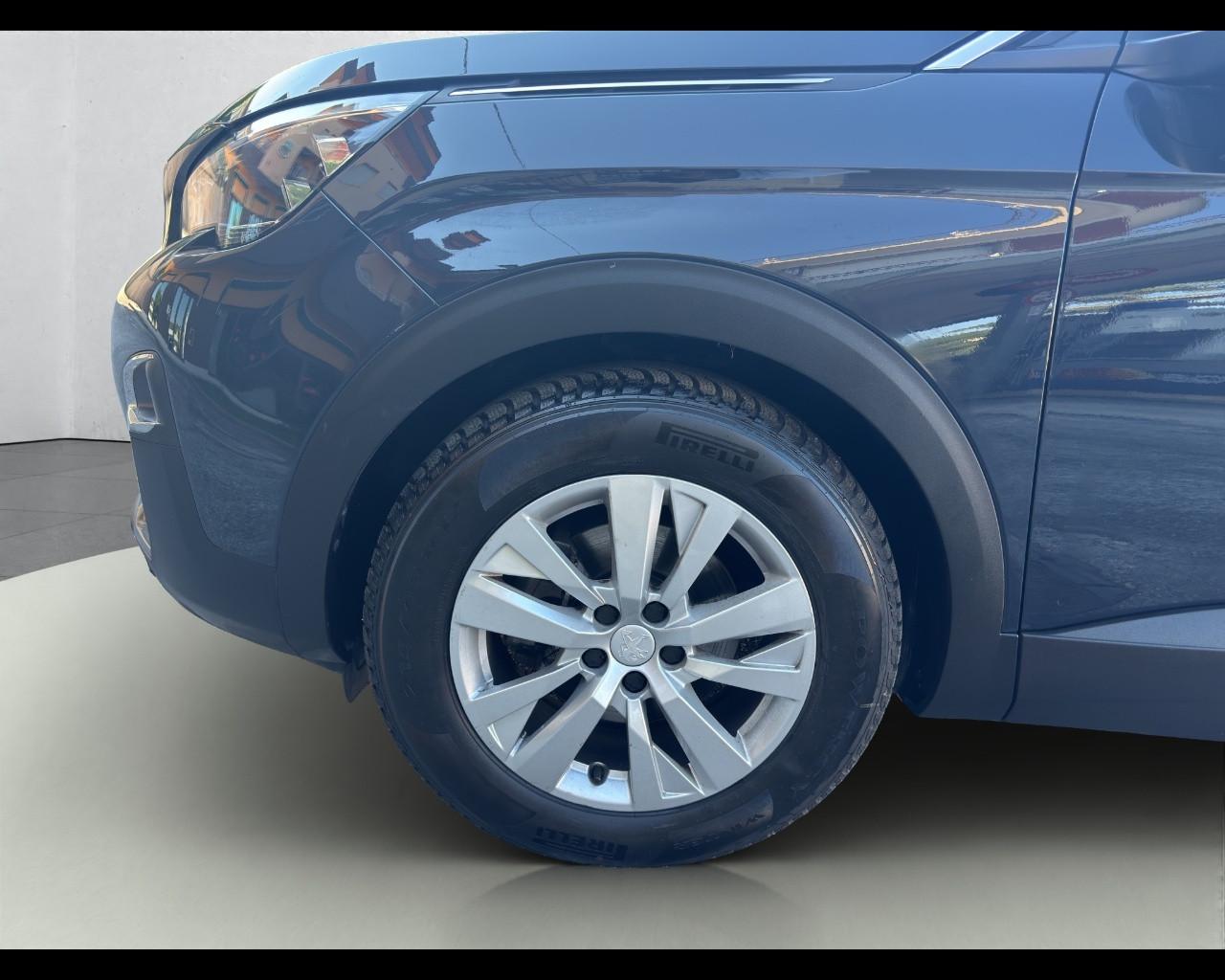 PEUGEOT 3008 2ª serie - 3008 BlueHDi 130 S&S EAT8 Business