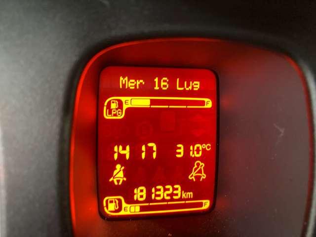 Fiat Panda 1.2 Easy easypower Gpl 69cv - 2 POSTI - AUTOCARRO