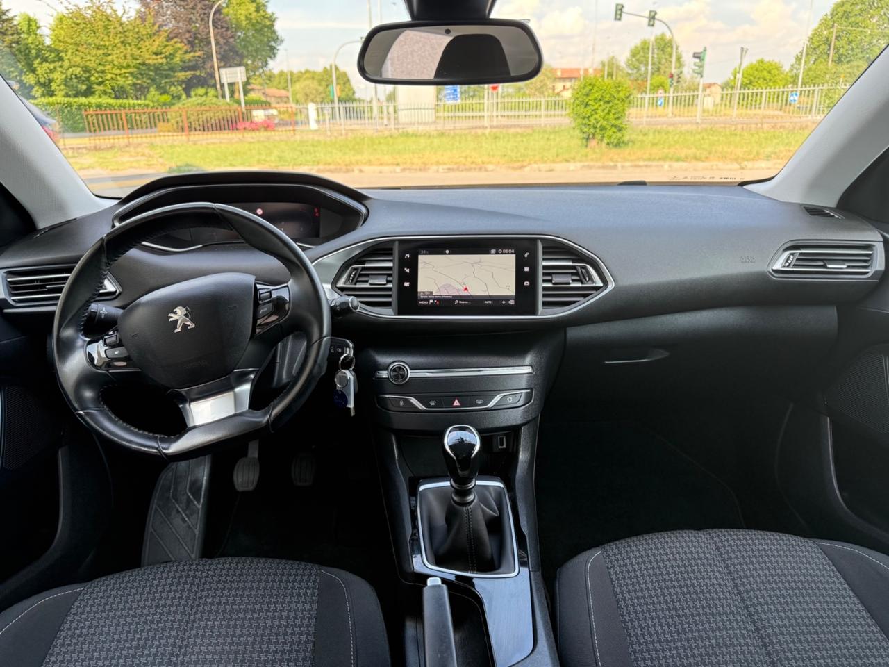 Peugeot 308 Berlina 1.5 130 Cv Bianco perla