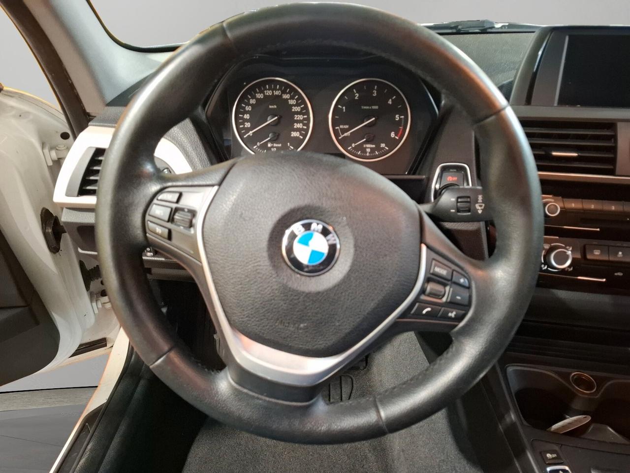 Bmw 116d 5p. Sport 116cv automatica