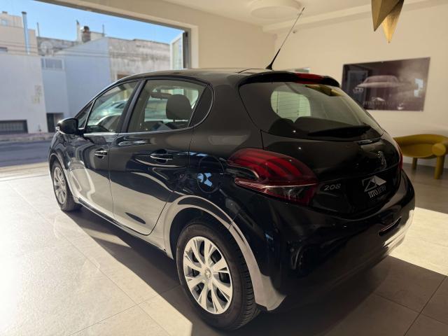 Peugeot 208 5p 1.6 bluehdi Touch 75cv