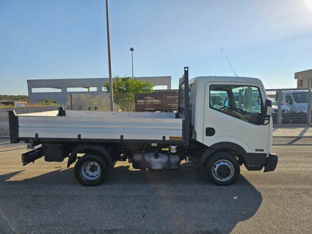 NISSAN Cabstar NT400 35 130CV - RIBALTABILE TRILATERALE
