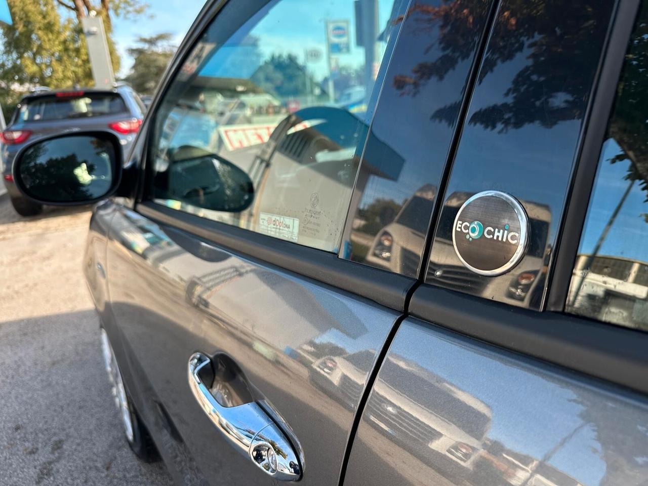 Lancia Ypsilon 0.9 TwinAir 85 CV 5 porte Metano Ecochic Platinum