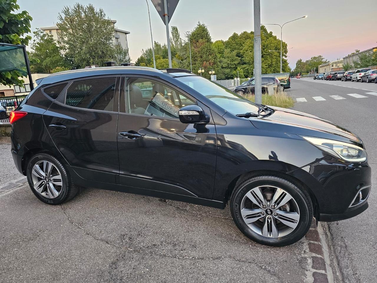 Hyundai iX35 1.7 CRDi 115cv Blue*Pelle*Navi*Tetto*Bi-Xeno*Unipro*
