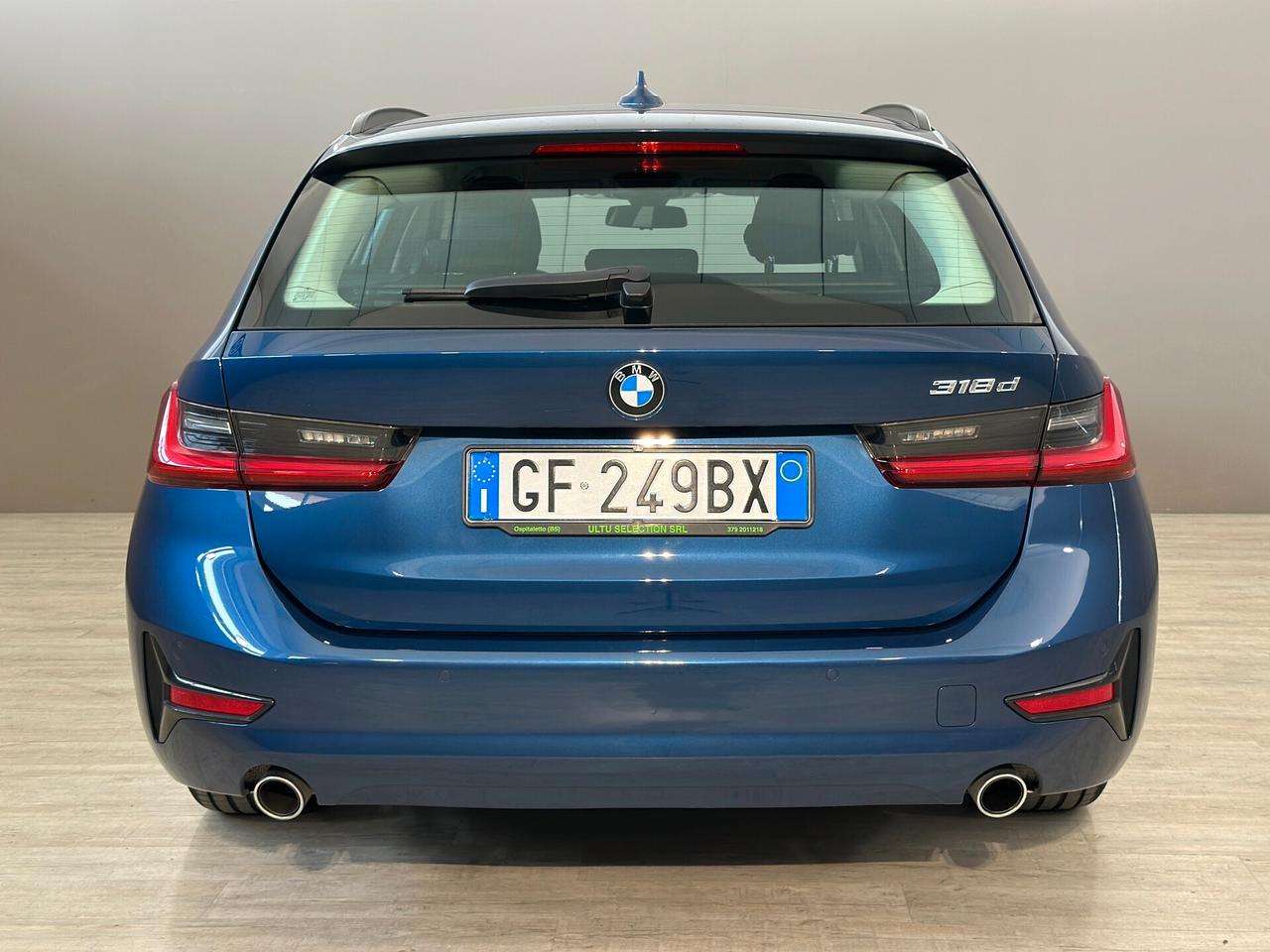 BMW 318d Touring MHEV Business Advantage auto