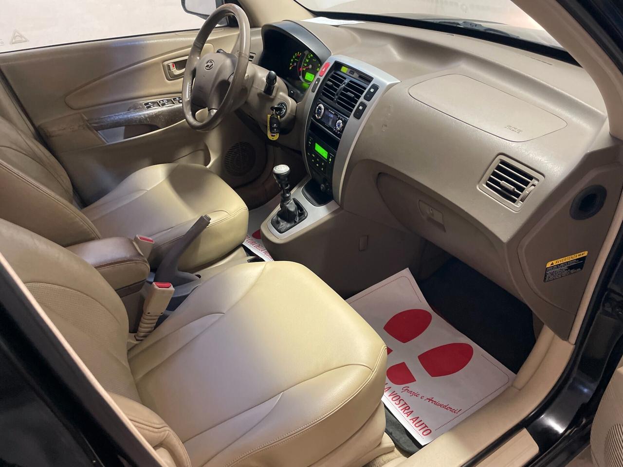 Hyundai Tucson D 2.0 140 CV CRDi VGT Active 4x4 Full Distribuzione NEOPATENTATI