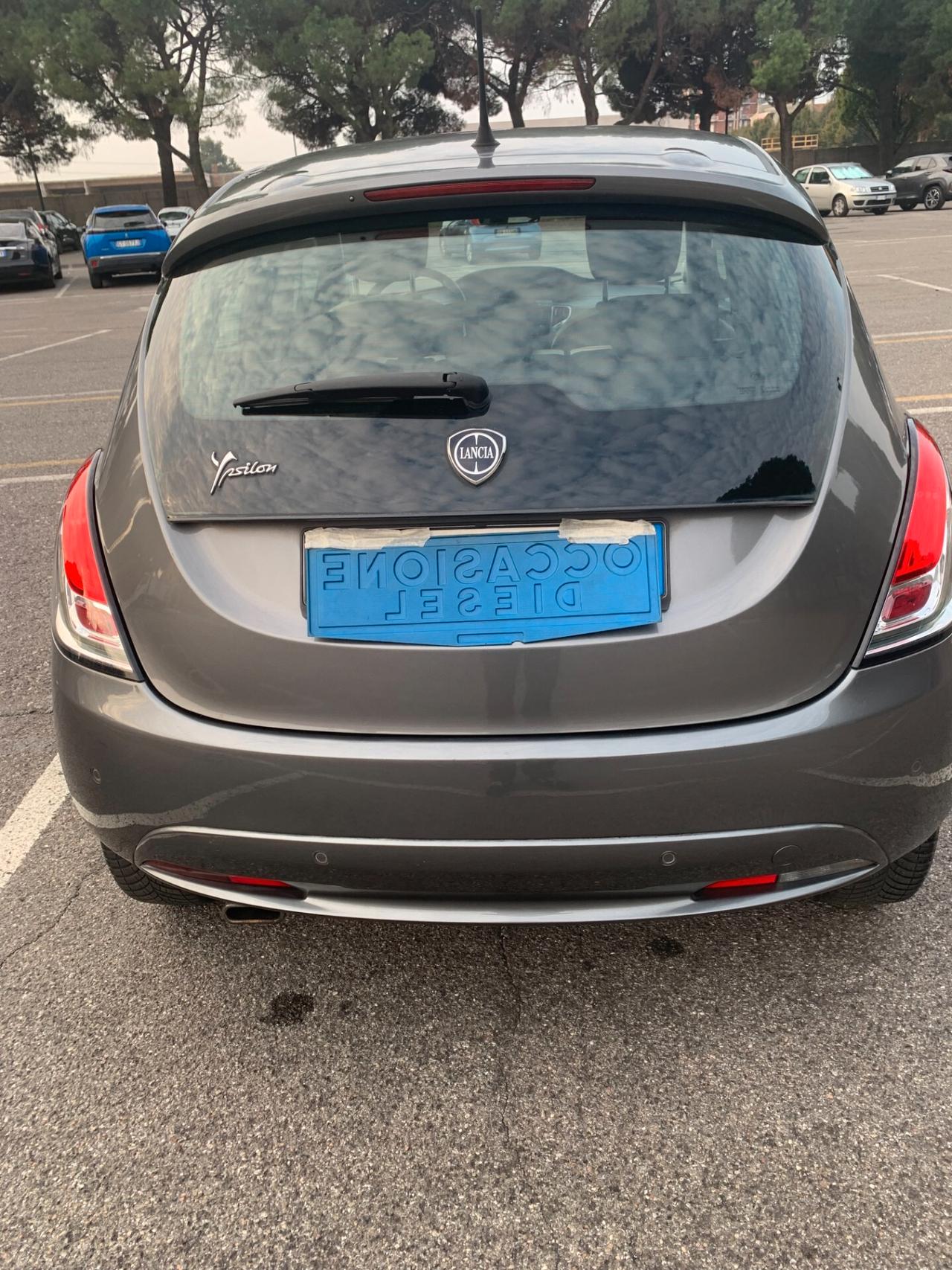 Lancia Ypsilon 1.2 69 CV 5 porte GPL Ecochic Gold