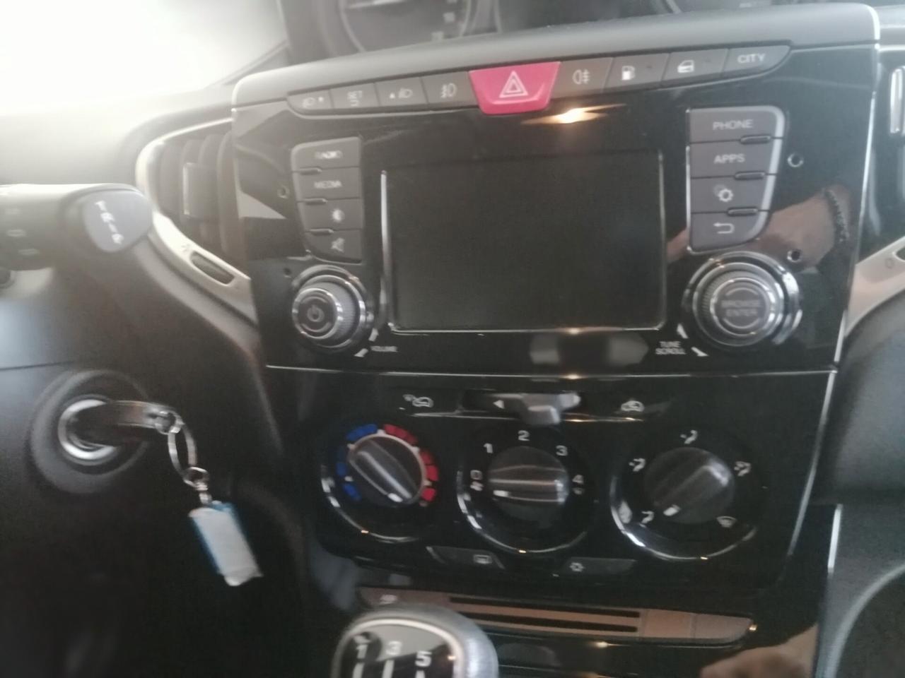 Lancia Ypsilon 1.2 69 CV GPL Ecochic Gold