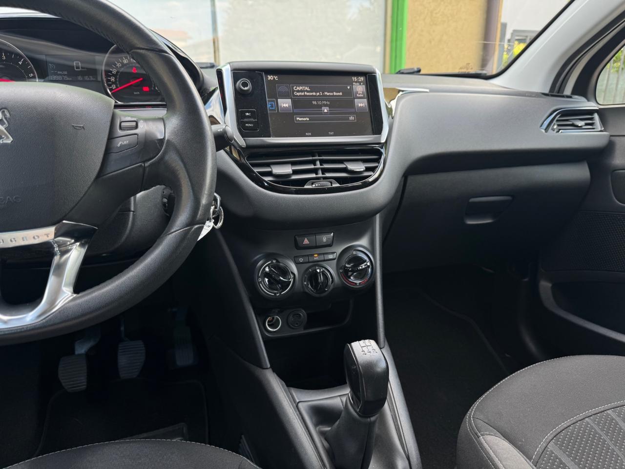 Peugeot 208 1.4 HDi 68 CV 5 porte Allure 2015