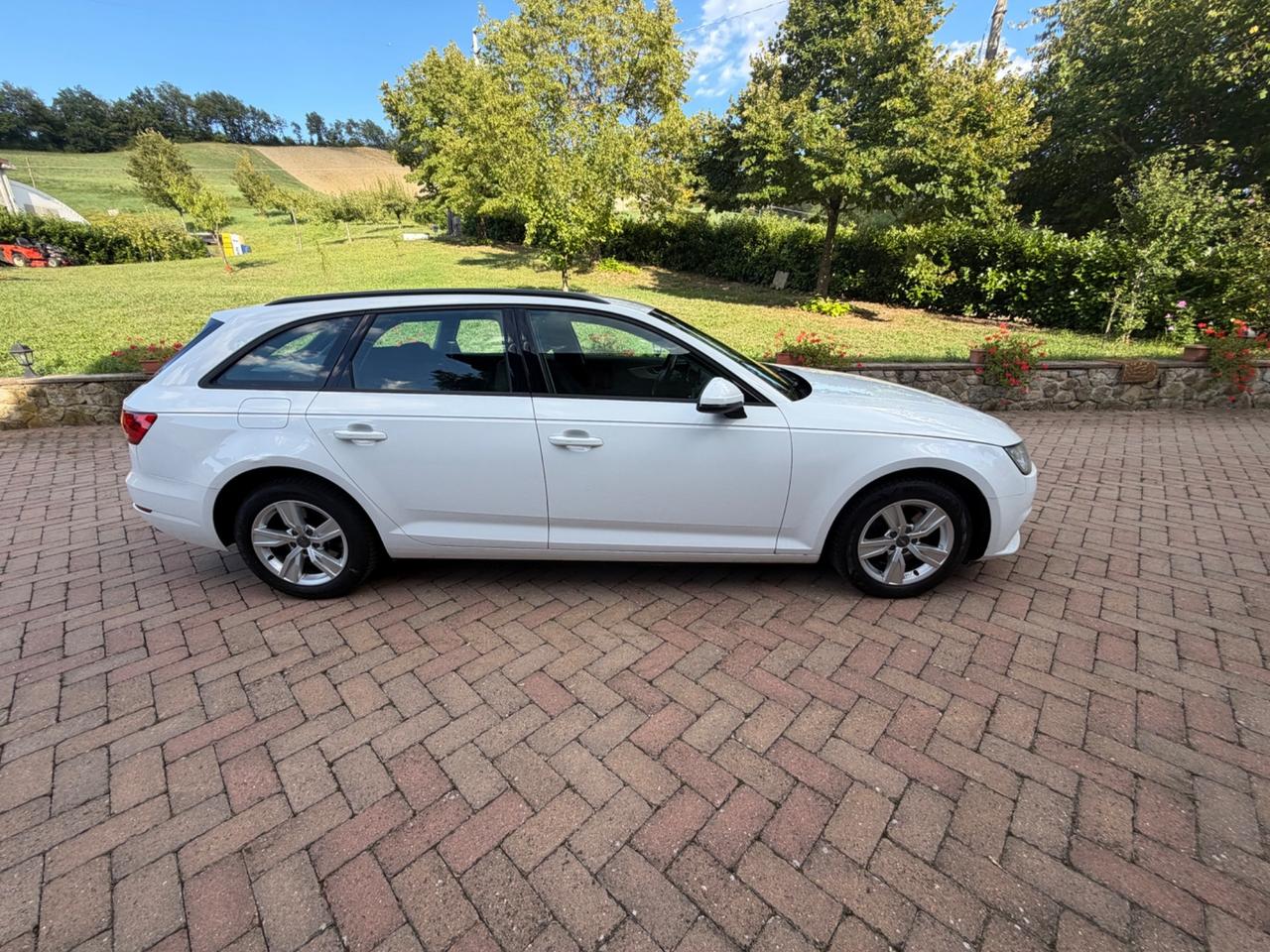 Audi A4 Avant 2.0 TDI 122 CV UNICO PROPRIETARIO