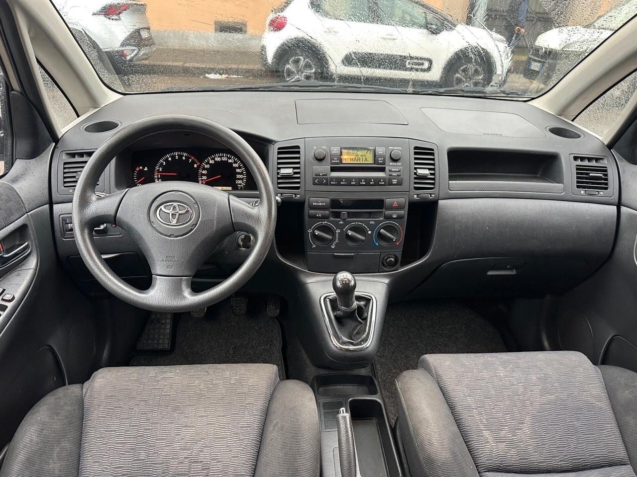 Toyota Corolla 1.4 16V 5 porte
